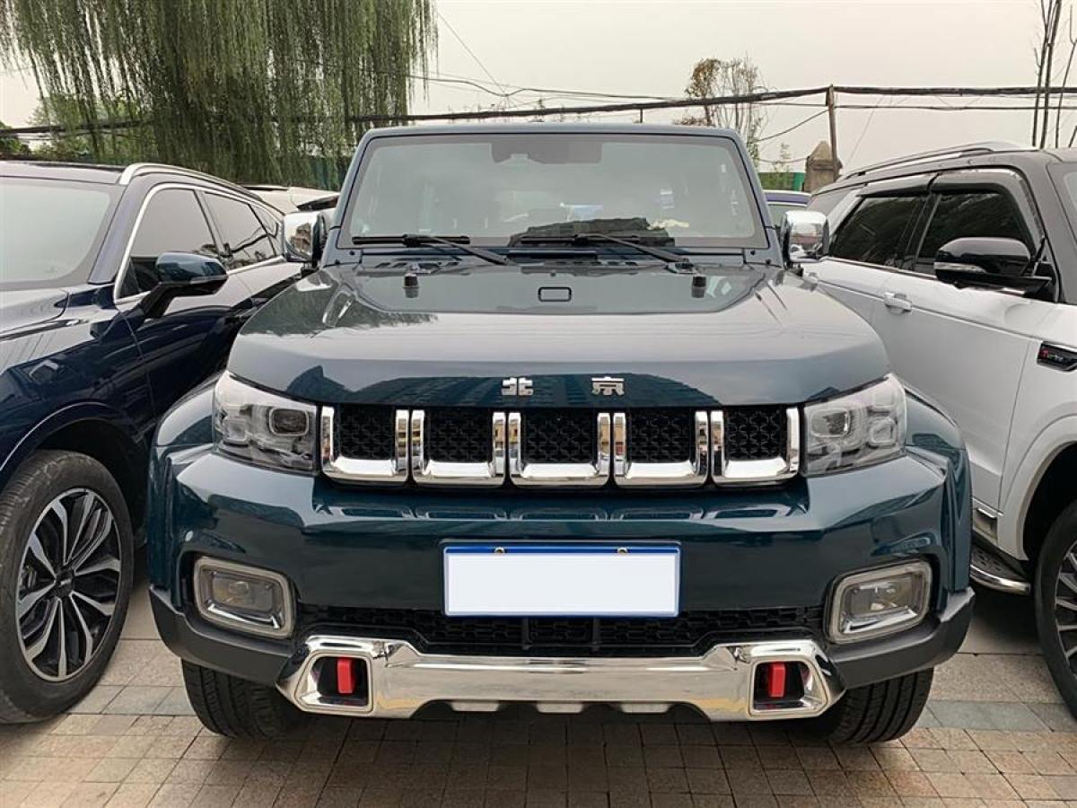 北京 BJ40  2020款 2.0T 自動(dòng)四驅(qū)城市獵人版至尊型圖片