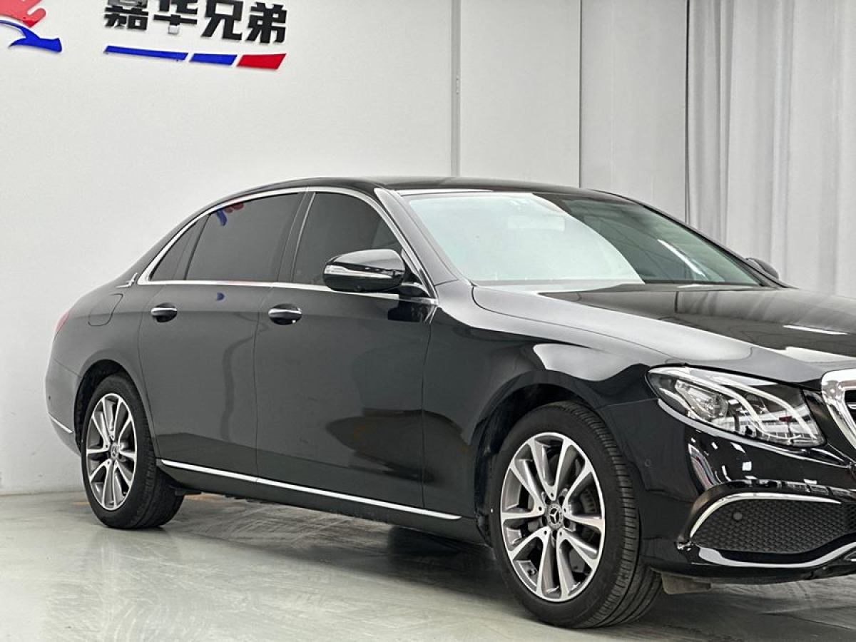 奔馳 奔馳E級(jí)  2019款 改款 E 300 L 豪華型圖片