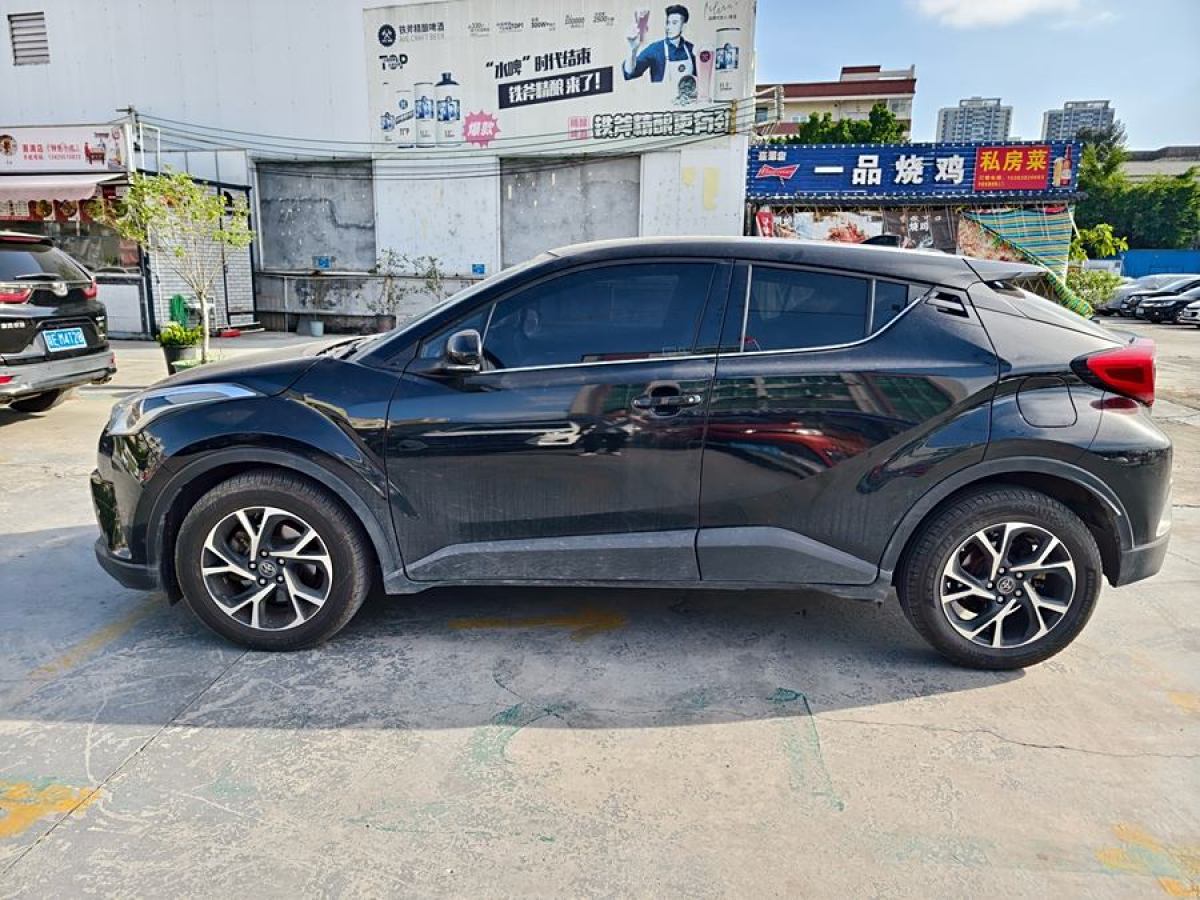 豐田 C-HR  2018款 2.0L 領(lǐng)先版 國V圖片