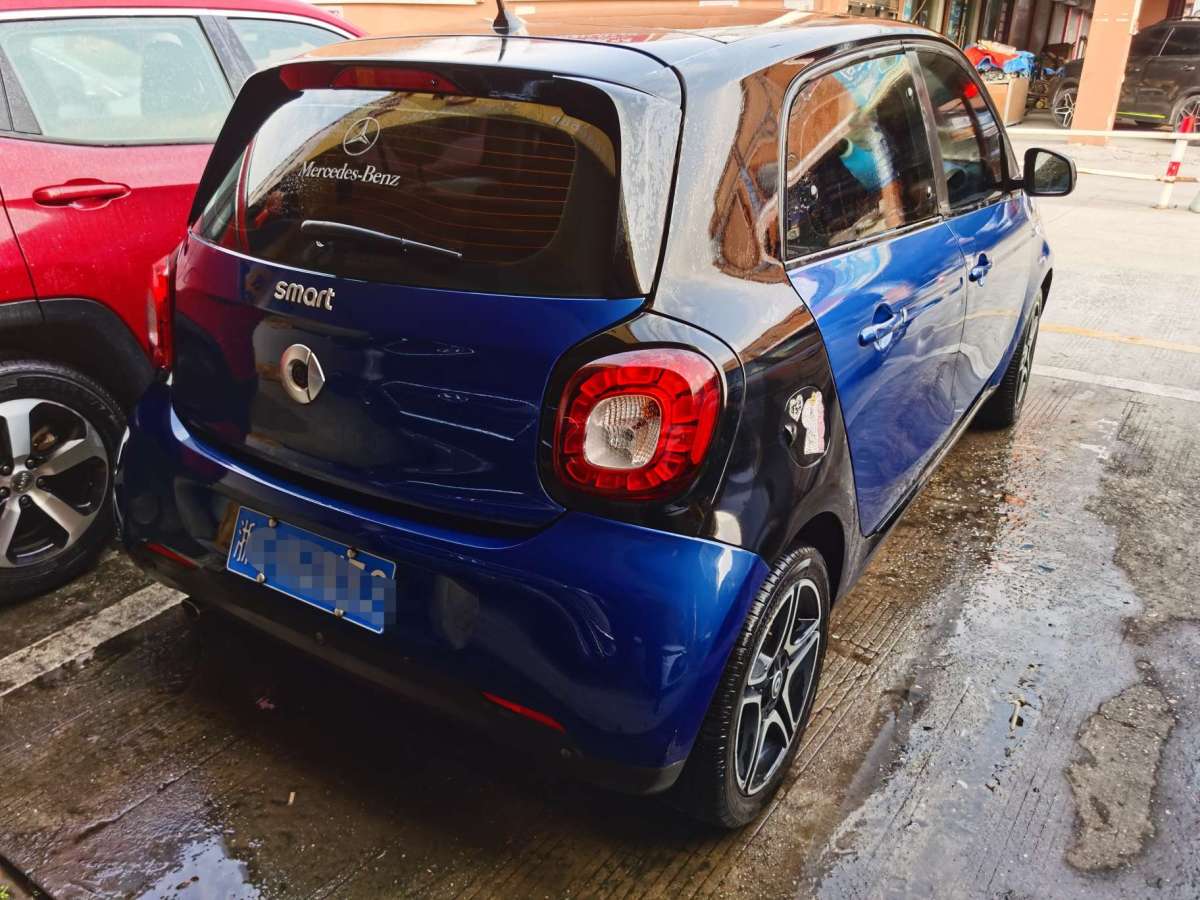 smart forfour  2016款 0.9T 吳亦凡特別版圖片