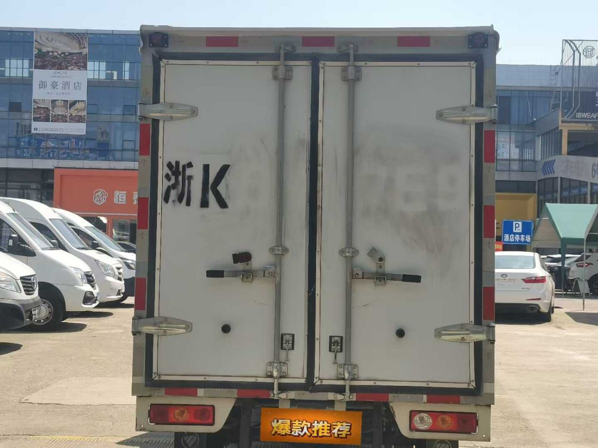 福田 祥菱V  2018款 1.2L CNG半承載3070軸距(廂車(chē))4W12M1圖片