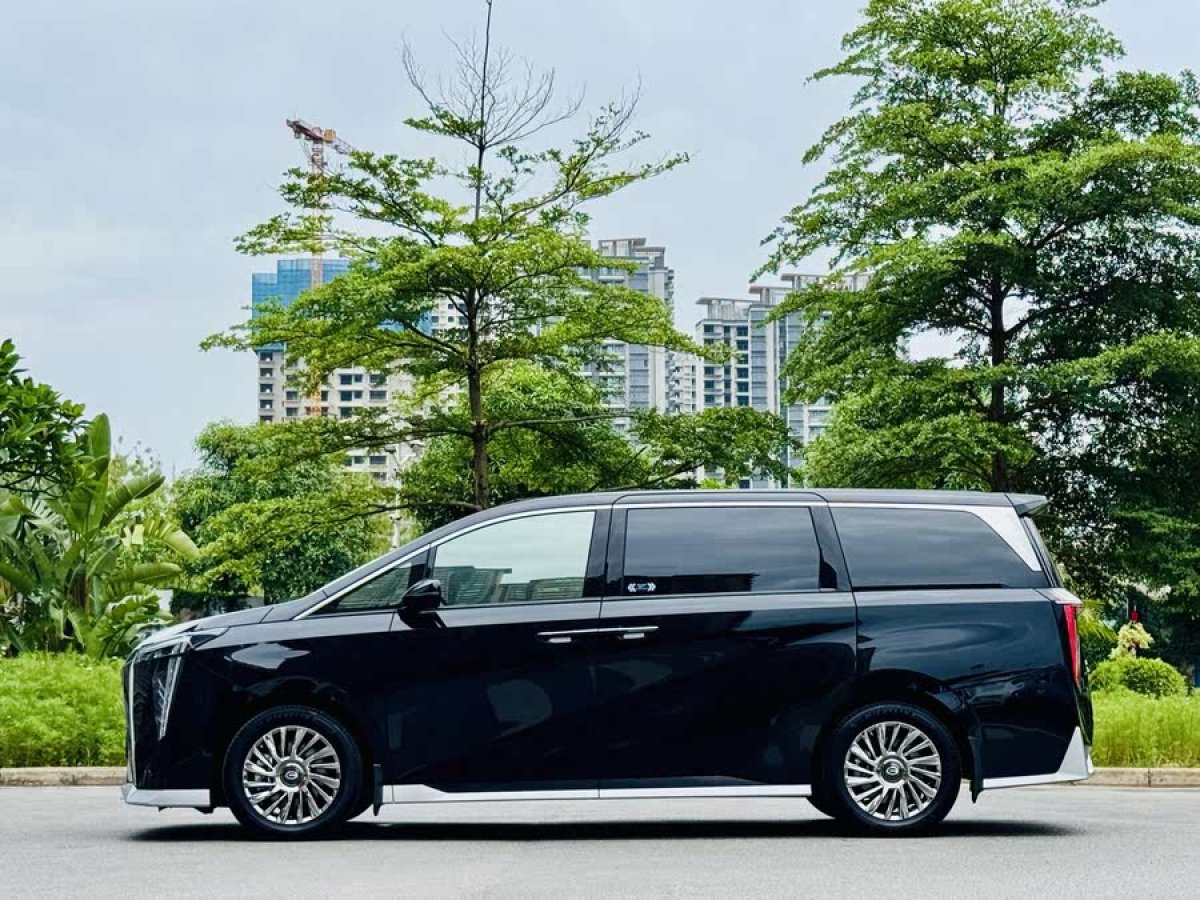 廣汽傳祺 M8  2024款 宗師系列 400T 至尊版圖片