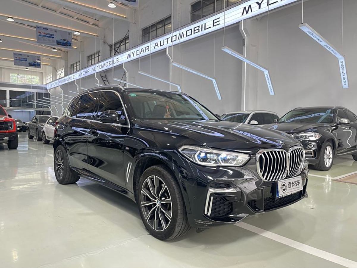 宝马 宝马X5  2022款 改款 xDrive 30Li 尊享型M运动套装图片