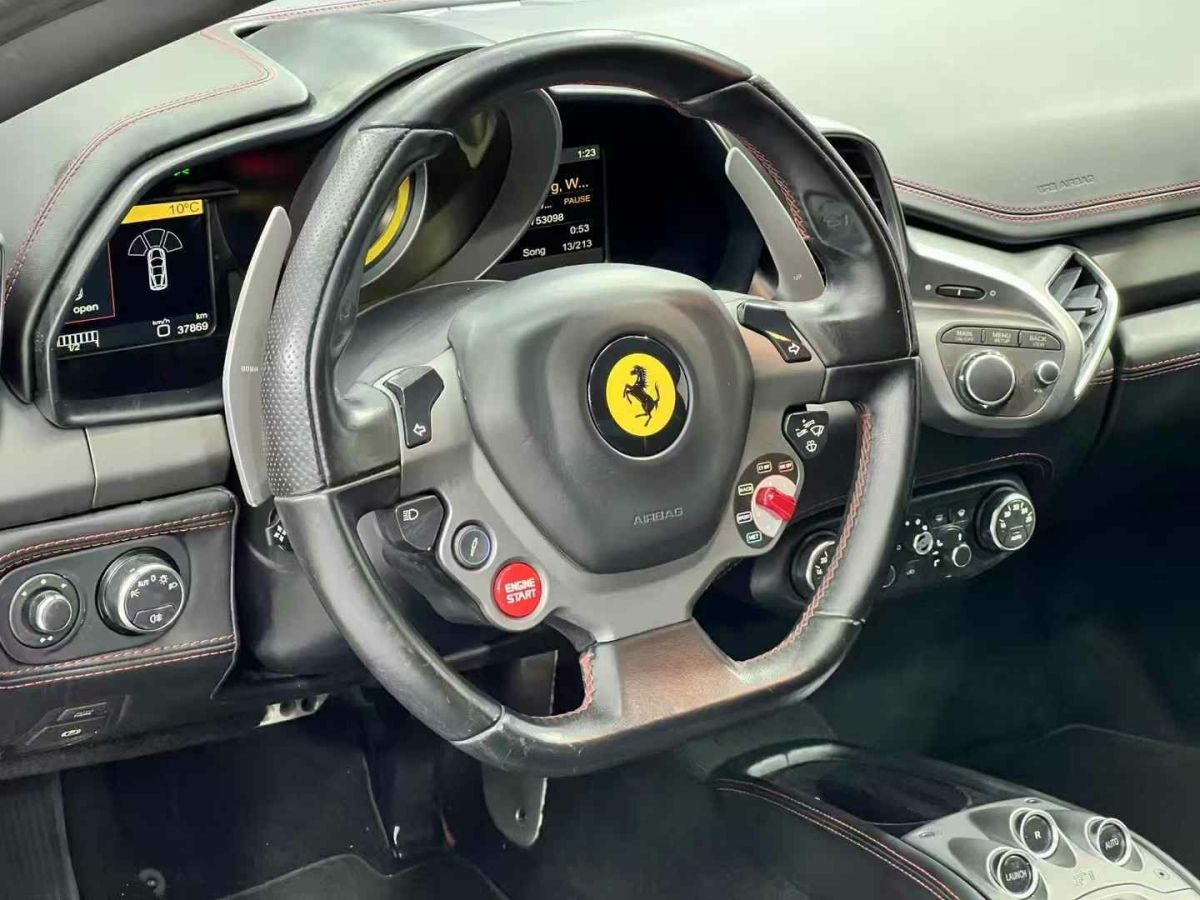 法拉利 GTC4Lusso  2016款 6.3L V12圖片
