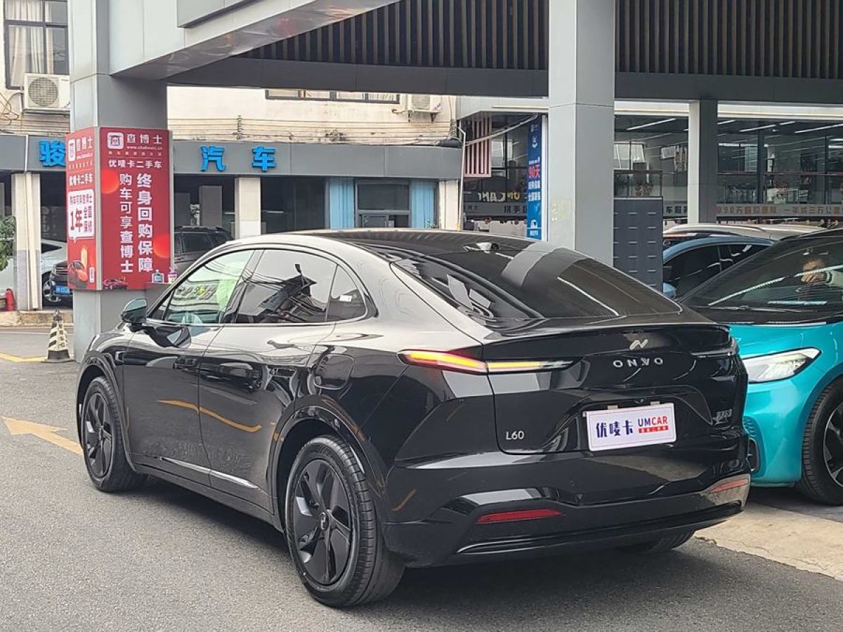 蔚來(lái) 樂(lè)道L60  2024款 60kwh 后驅(qū)版圖片