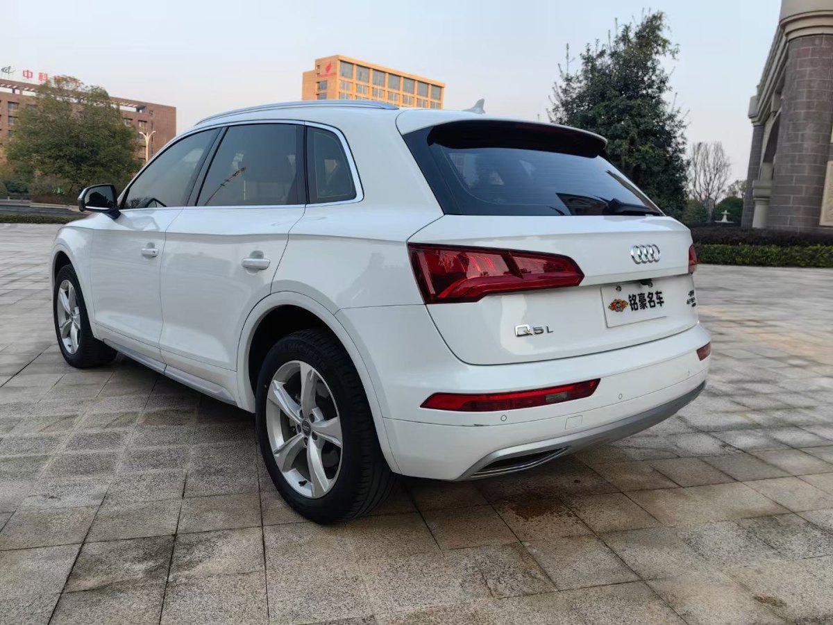 奧迪 奧迪Q5L  2020款 改款 40 TFSI 榮享進(jìn)取型圖片