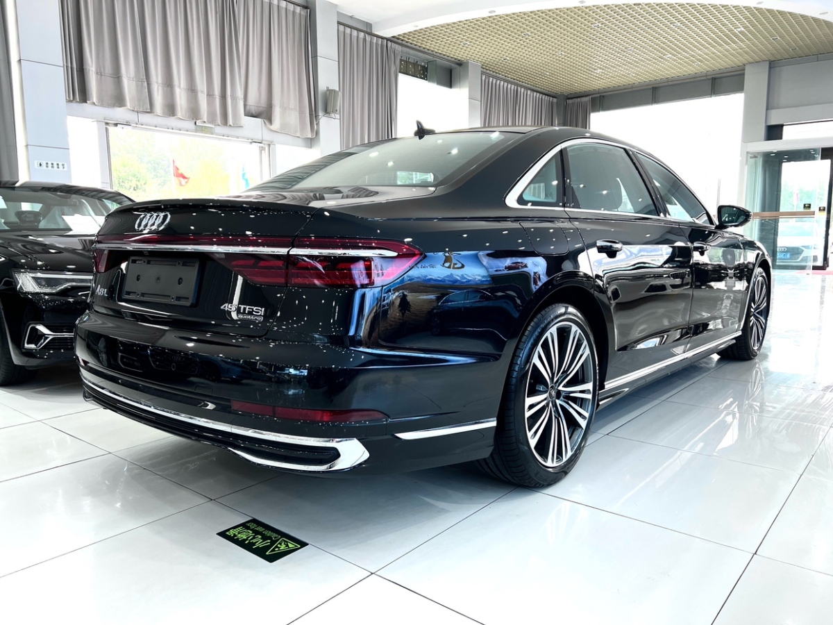 奥迪 奥迪A8  2024款 A8L 45 TFSI quattro 豪华型图片