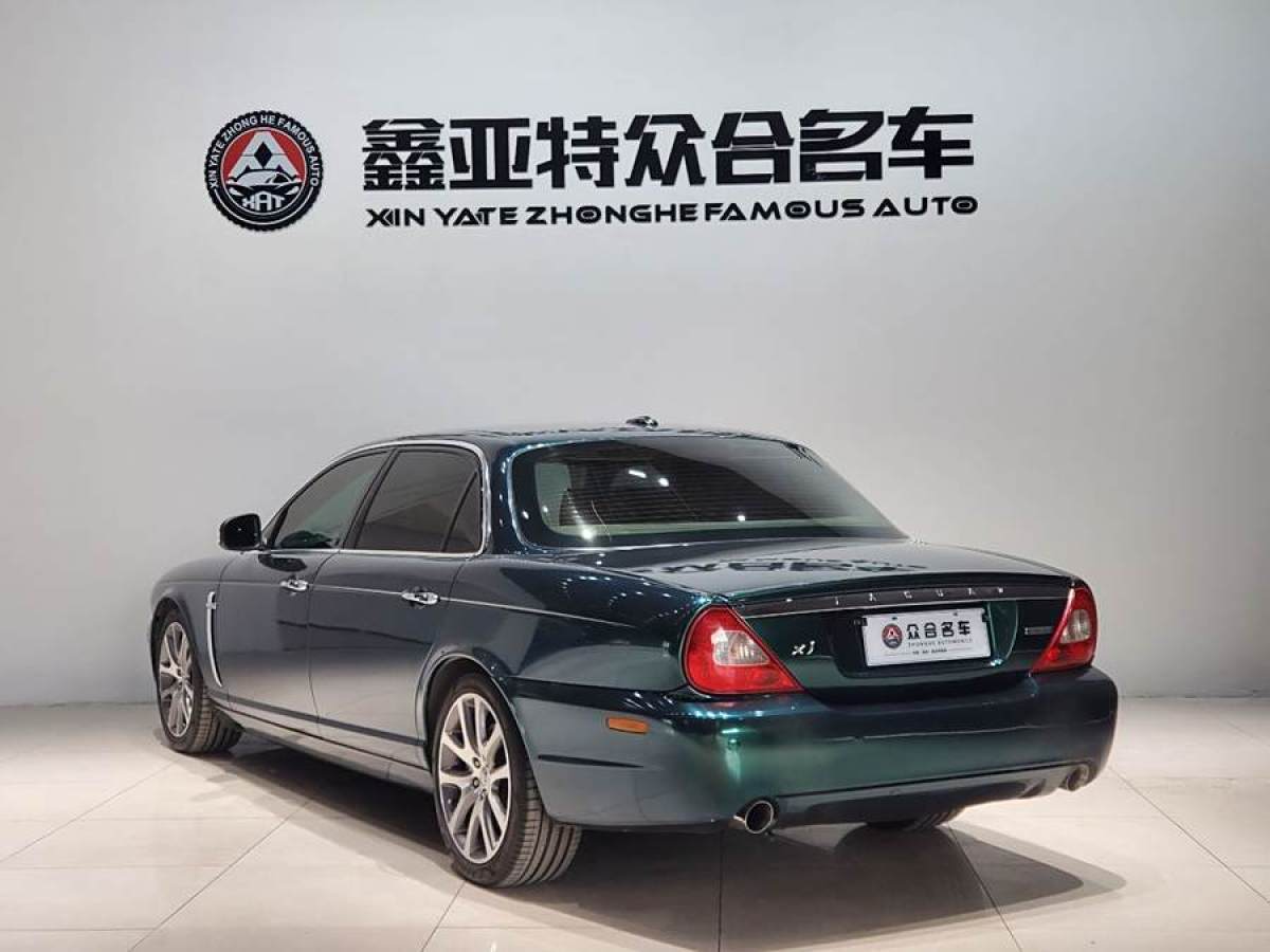 捷豹 XJ  2007款 XJ6L 3.0皇家加長(zhǎng)版圖片