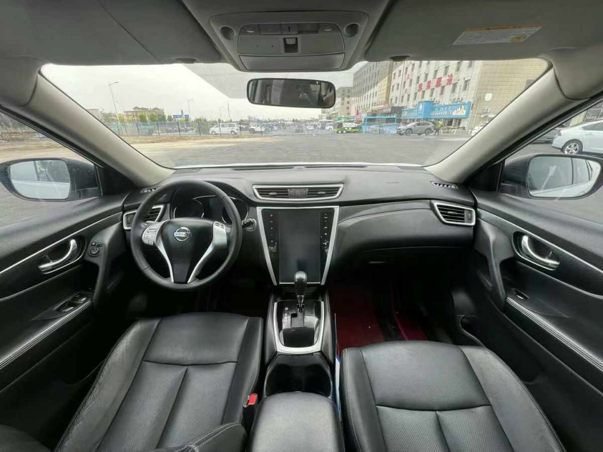 日產(chǎn) 奇駿  2017款 2.0L CVT七座舒適版 2WD圖片