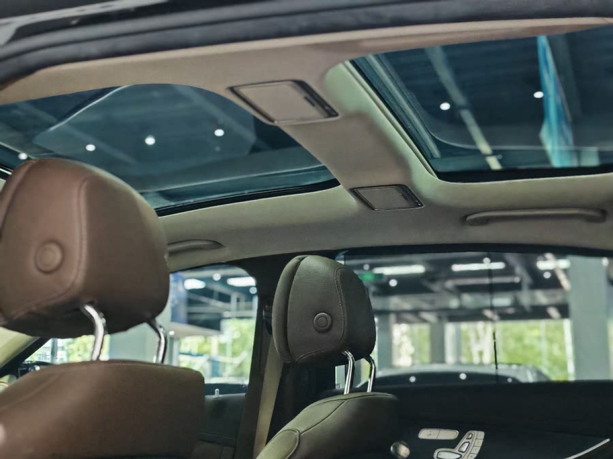 奔馳 奔馳E級(jí)  2023款 改款 E 300 L 豪華型圖片