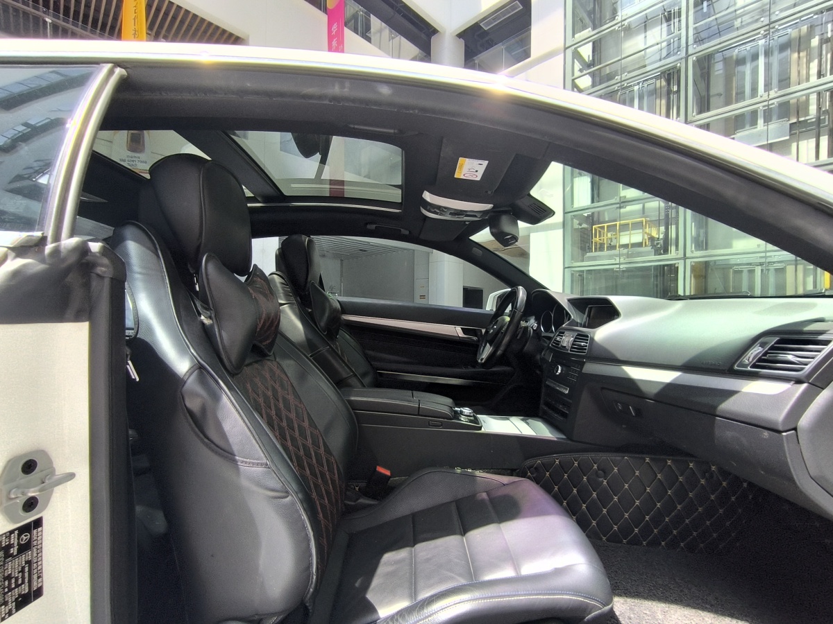 奔驰 奔驰E级  2016款 E 200 轿跑车 灵动版图片