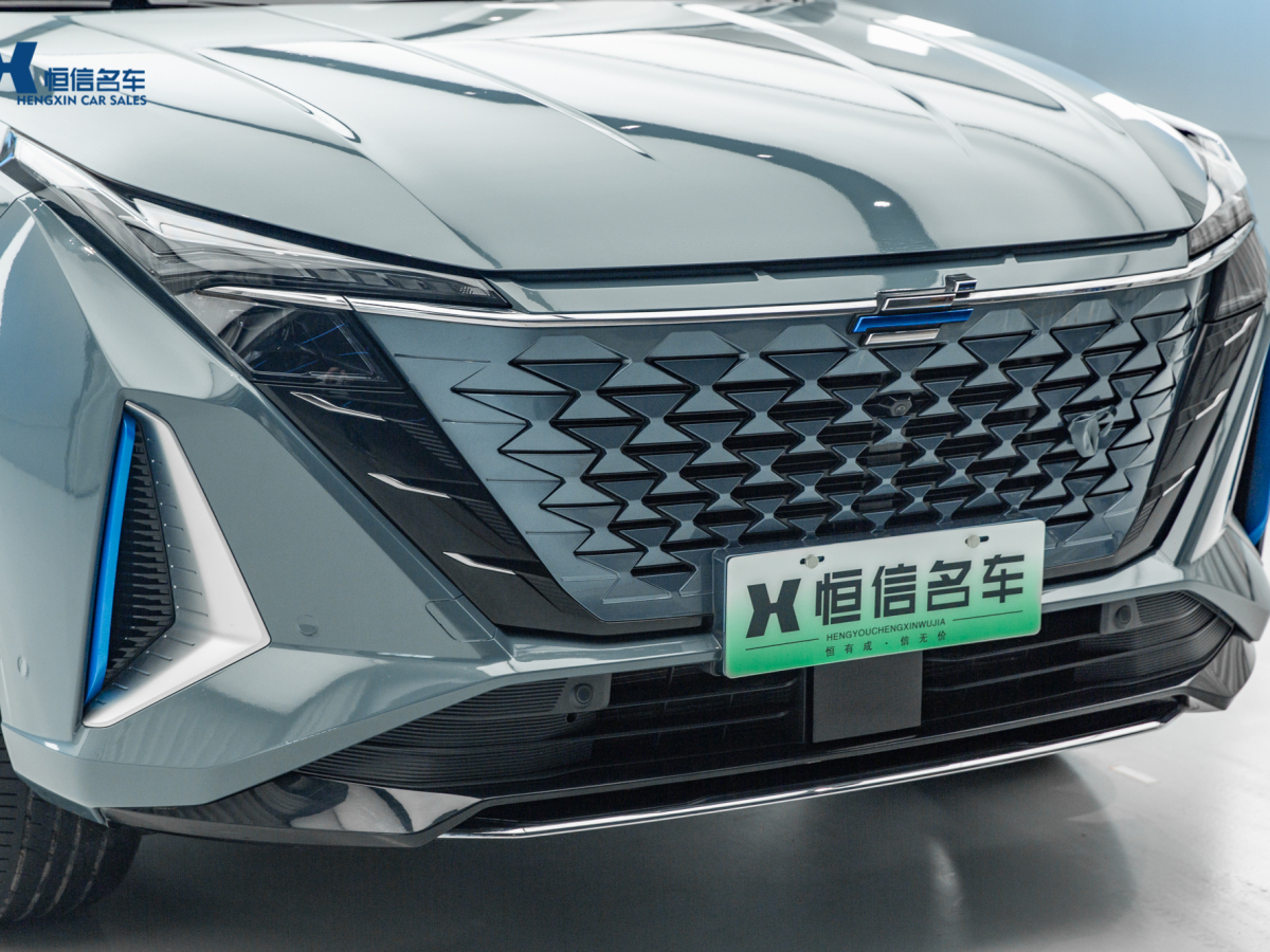 長安歐尚 長安歐尚Z6新能源  2023款 智電iDD 150KM旗艦PLUS智慧泊車版圖片