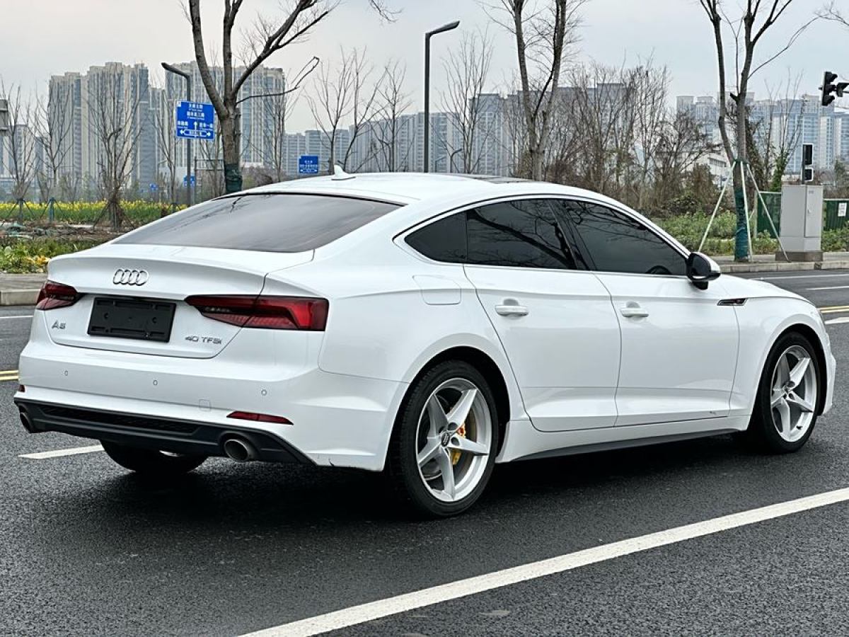 奧迪 奧迪A5  2019款 Sportback 40 TFSI 時(shí)尚型圖片