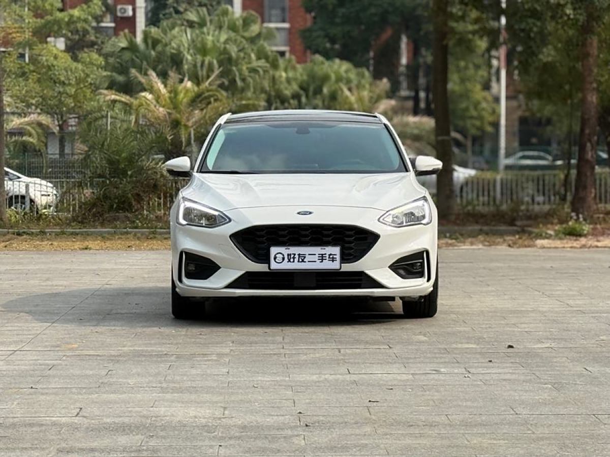 福特 ?？怂? 2020款 三廂 EcoBoost 180 自動(dòng)鋒潮型圖片