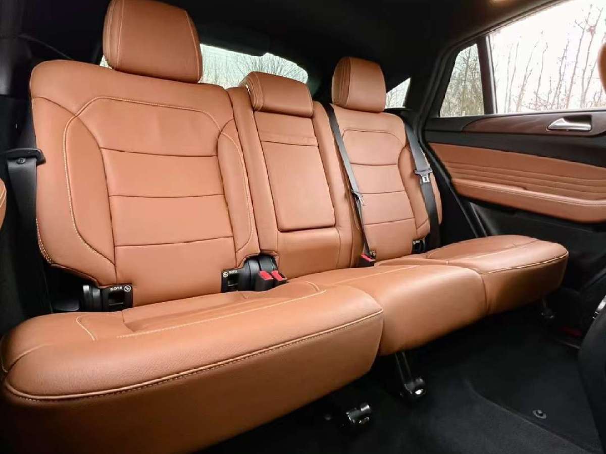 2020年7月奔驰 奔驰GLE轿跑 AMG  2018款 AMG GLE 43 4MATIC 轿跑SUV 幻橙特别版