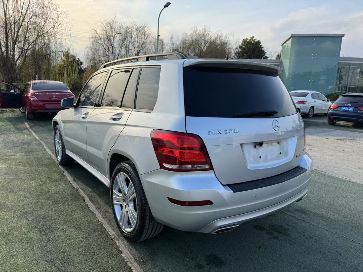 奔馳 奔馳GLK級  2013款 GLK 300 4MATIC 動感型圖片