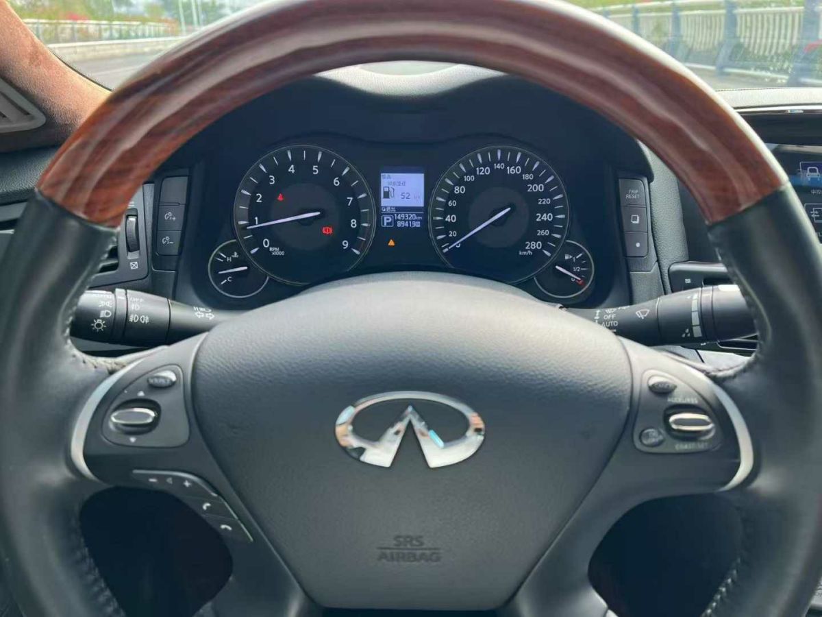 英菲尼迪 Q70  2017款 Q70L 2.5L 奢華版圖片
