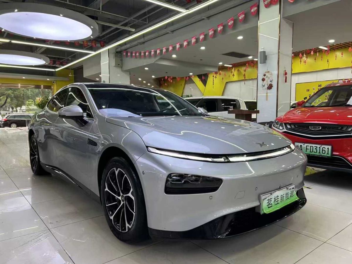 小鵬 P7  2023款 P7i 610 鵬翼性能版圖片