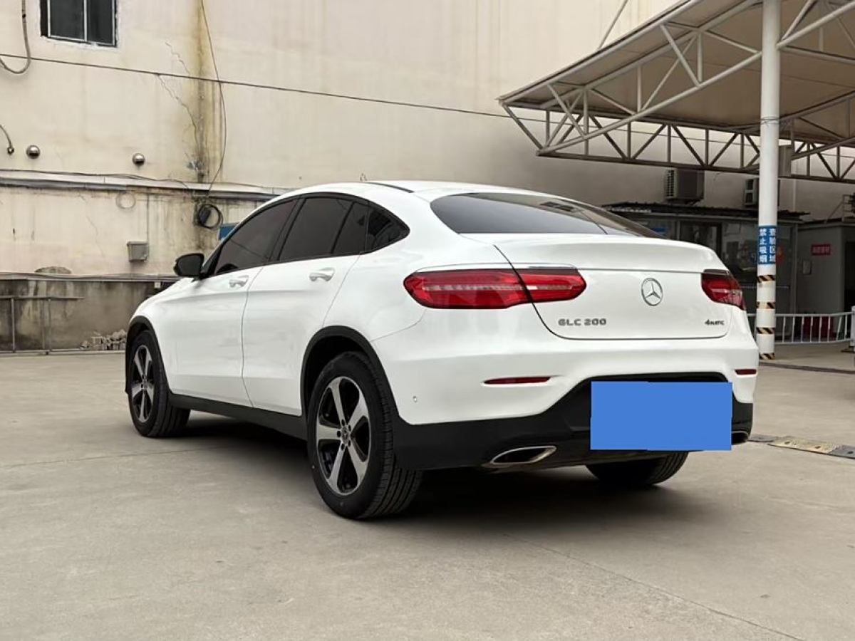 奔馳 奔馳GLC  2022款 改款 GLC 300 4MATIC 轎跑SUV圖片