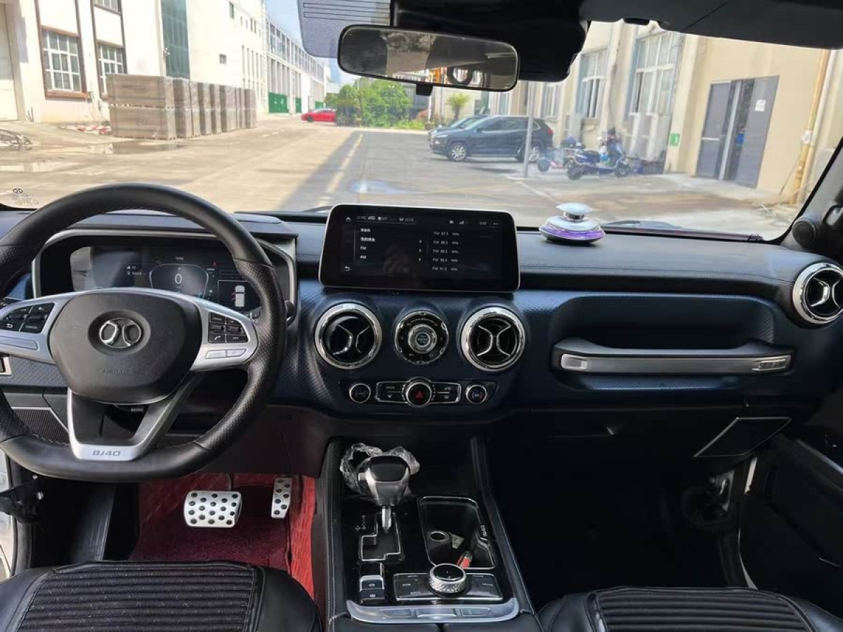 北京 BJ40  2019款  PLUS 2.3T 自動四驅(qū)尊享版 國VI圖片