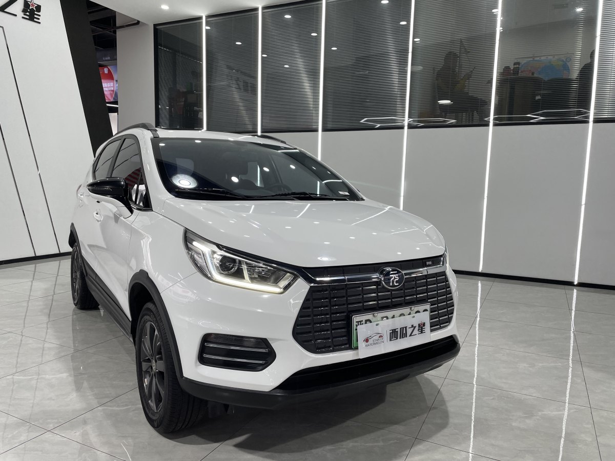 比亞迪 元新能源  2019款 EV360 智聯(lián)領(lǐng)尚型圖片