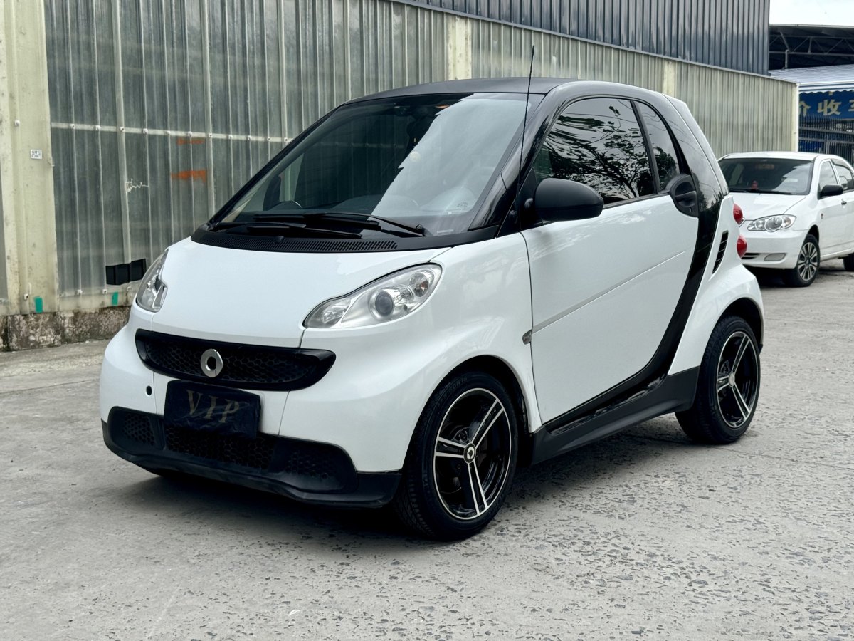 2013年8月smart fortwo  2013款 1.0 MHD 硬頂城市游俠特別版