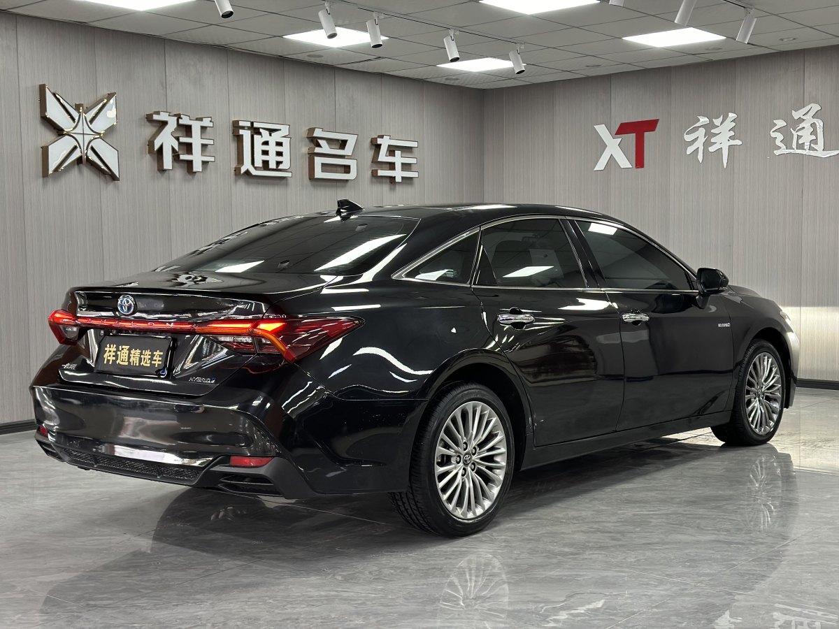 豐田 亞洲龍  2019款 雙擎 2.5L XLE尊貴版 國(guó)VI圖片