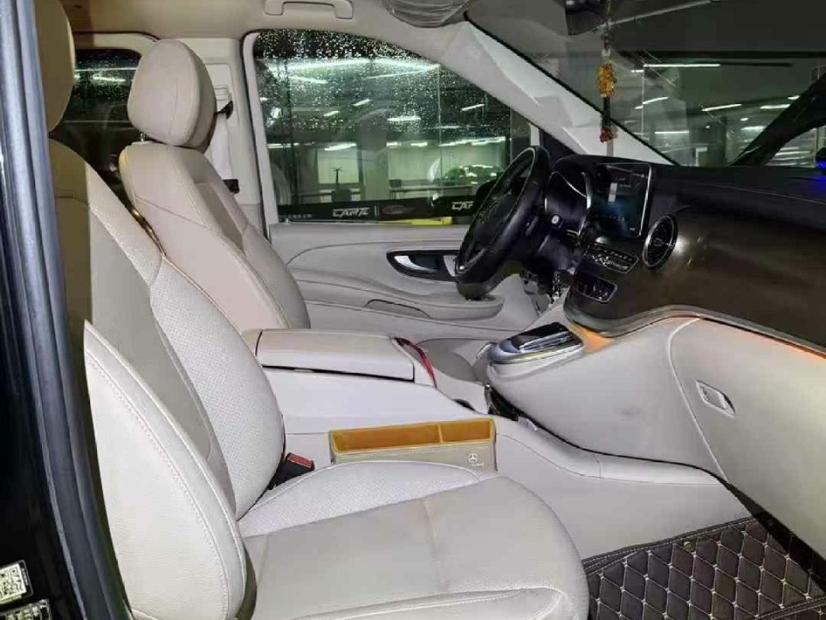 奔馳 V級  2021款 V 260 L 長軸距尊貴版圖片