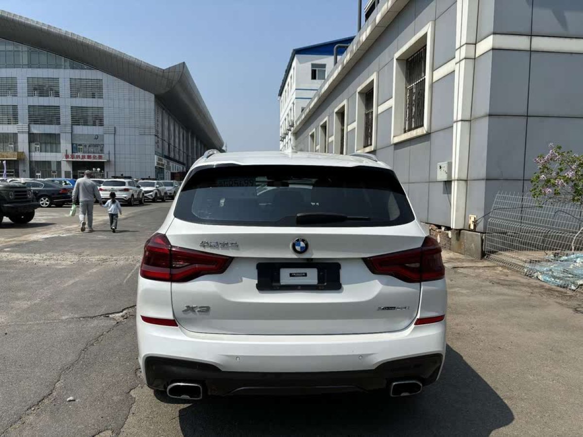 寶馬 寶馬X3  2021款 改款 xDrive30i 領(lǐng)先型 M運(yùn)動(dòng)套裝圖片