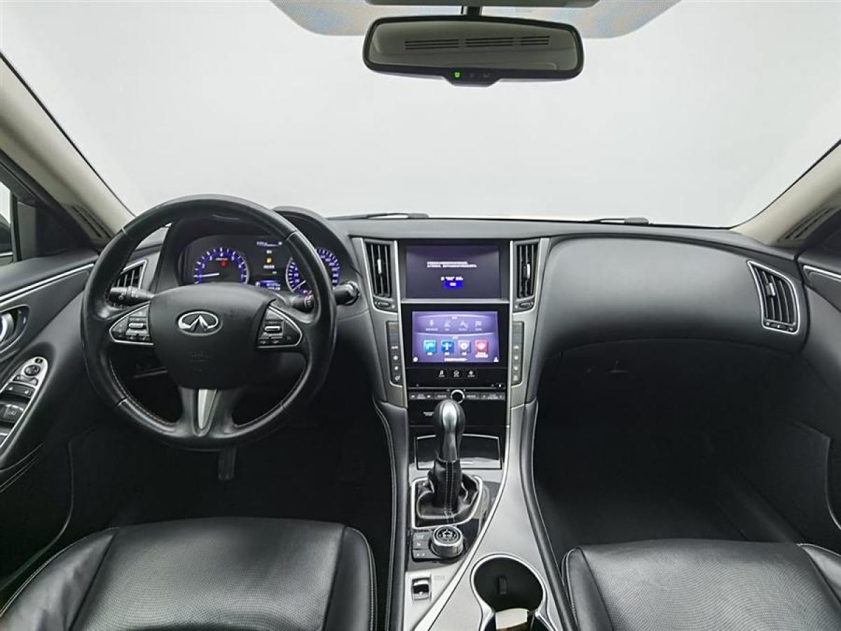 英菲尼迪 Q50L  2016款 2.0T 悅享版圖片