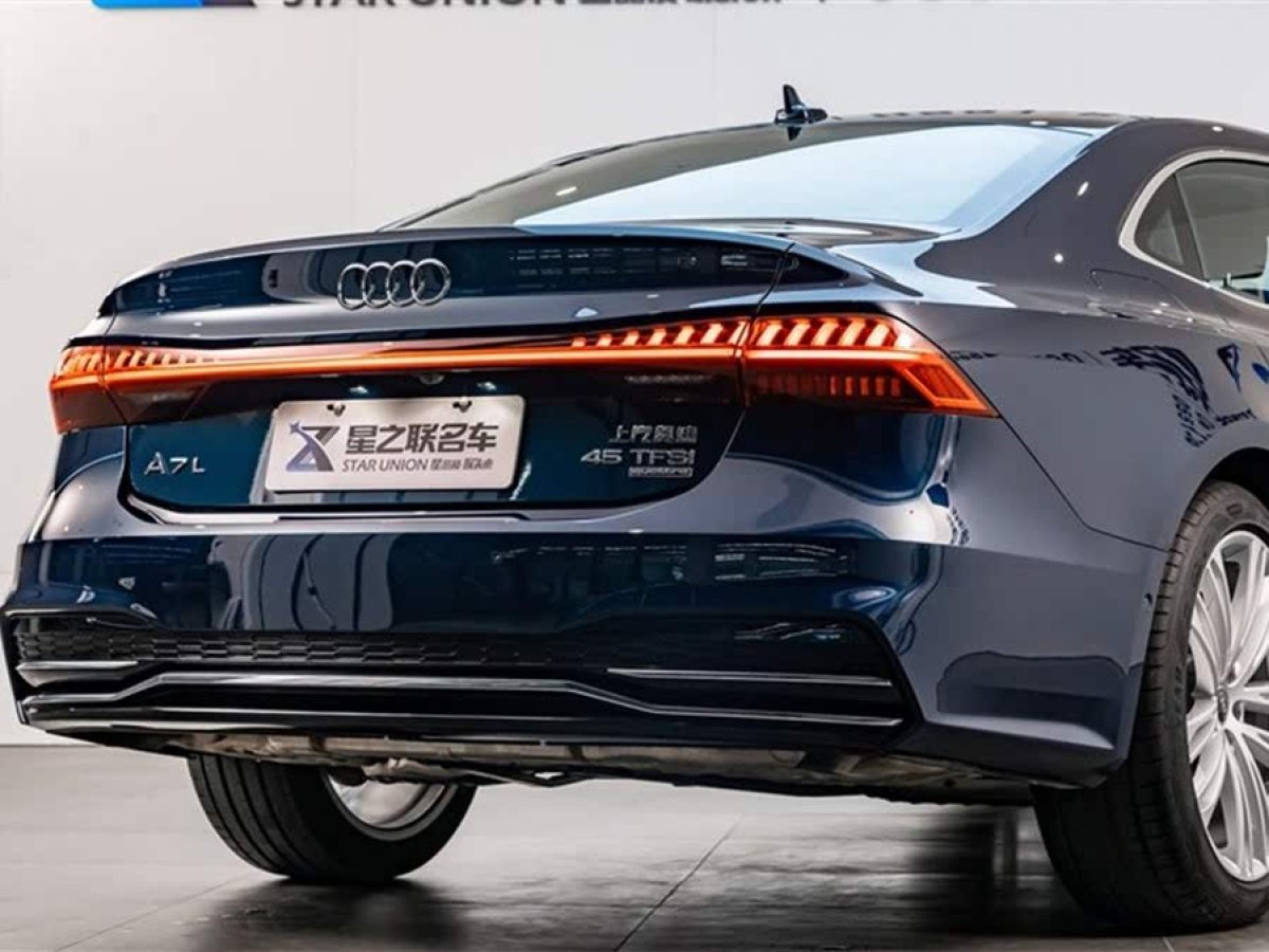 奧迪 奧迪A7L  2024款 45 TFSI quattro 奢享型圖片