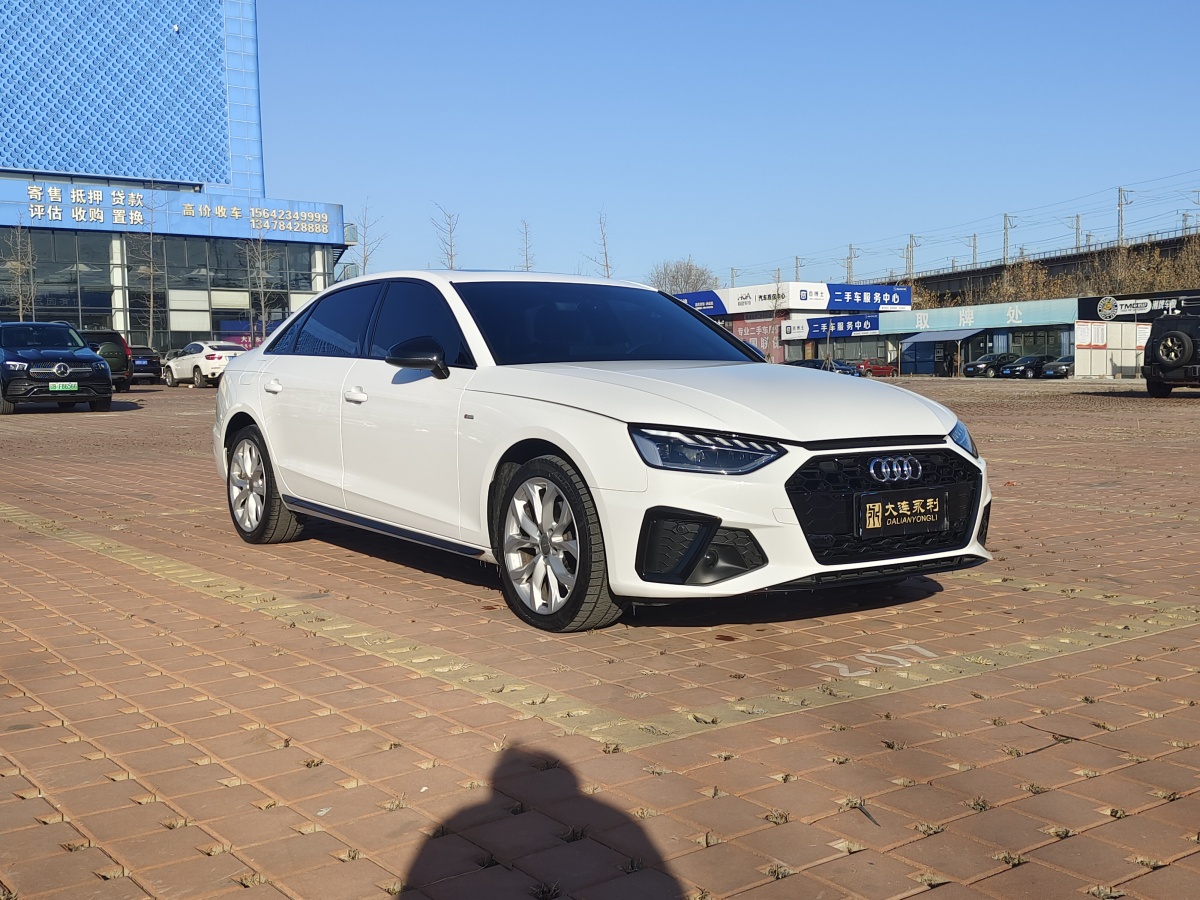 奧迪 奧迪A4L  2023款 40 TFSI 豪華動感型圖片