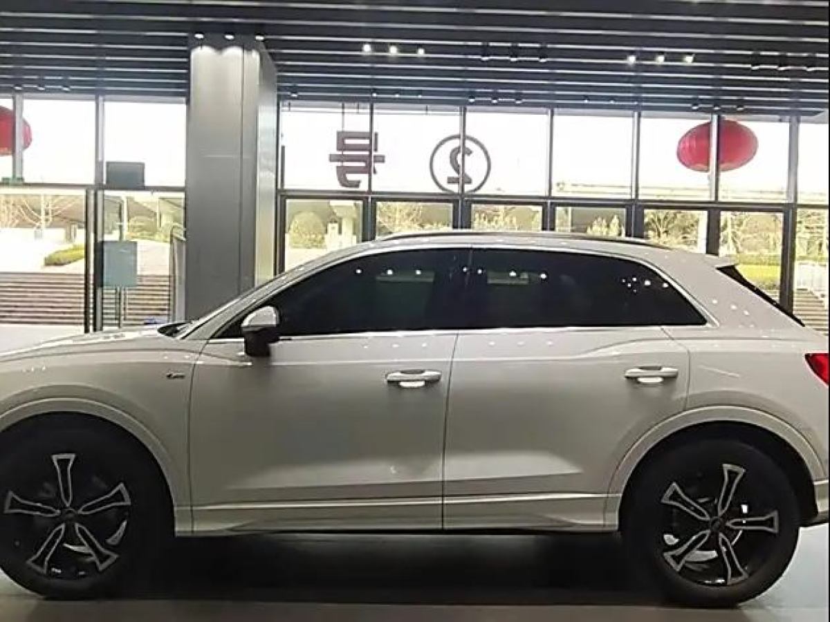 奧迪 奧迪Q3  2021款 45 TFSI quattro 時尚動感型圖片