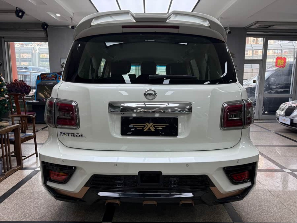 日產(chǎn) 途樂  2018款 4.0L 領(lǐng)英型圖片