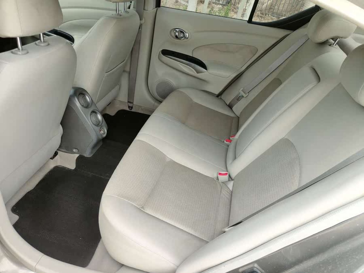 日產(chǎn) 陽光  2011款 1.5XV CVT尊貴版圖片