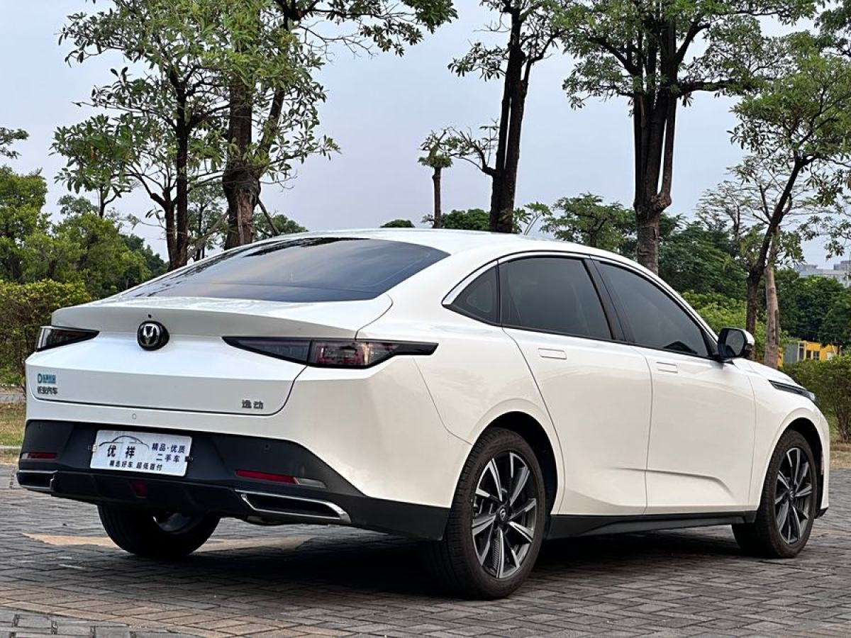 長(zhǎng)安 逸達(dá)  2023款 藍(lán)鯨NE 1.5T GDI DCT尊貴型圖片