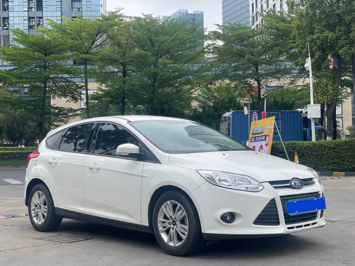 福特 ?？怂? 2012款 兩廂 1.6L 自動舒適型圖片