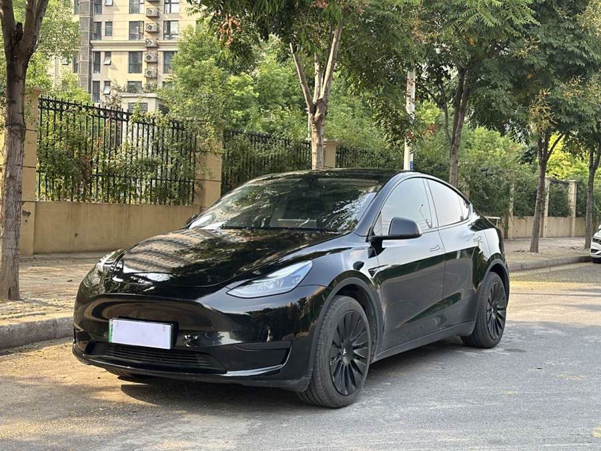 2023年8月特斯拉 Model Y  2023款 煥新版 后輪驅(qū)動(dòng)