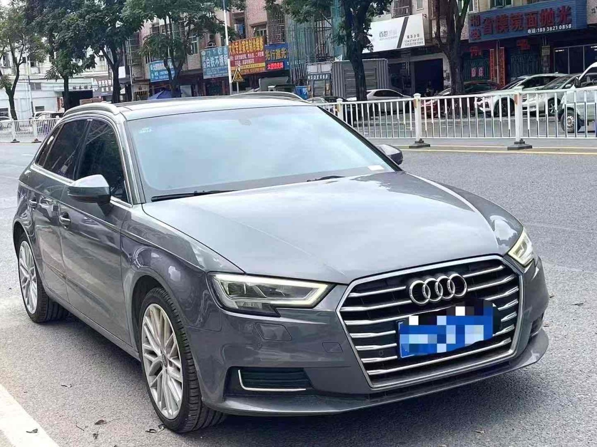 奧迪 奧迪A3  2019款 Sportback 35 TFSI 風(fēng)尚型 國(guó)VI圖片