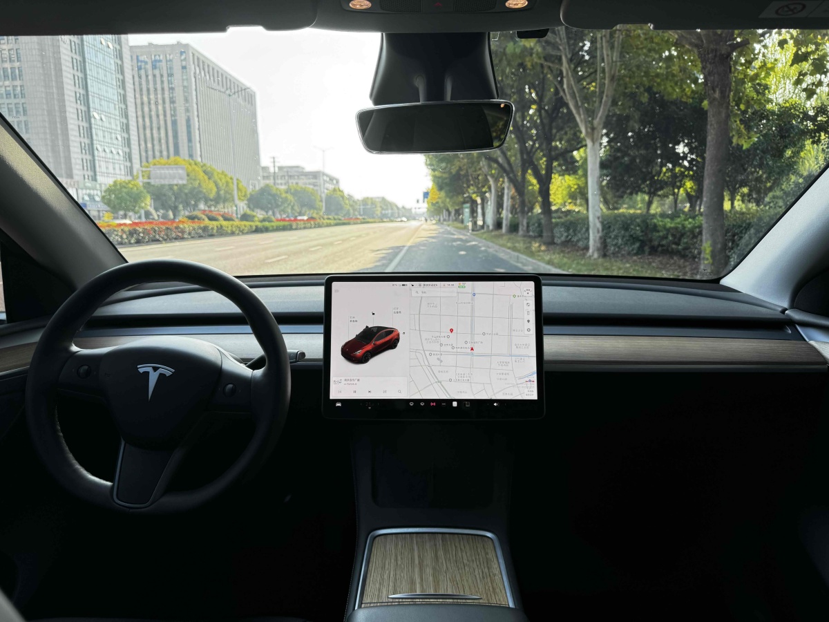 特斯拉 Model 3  2021款 改款 標準續(xù)航后驅(qū)升級版圖片