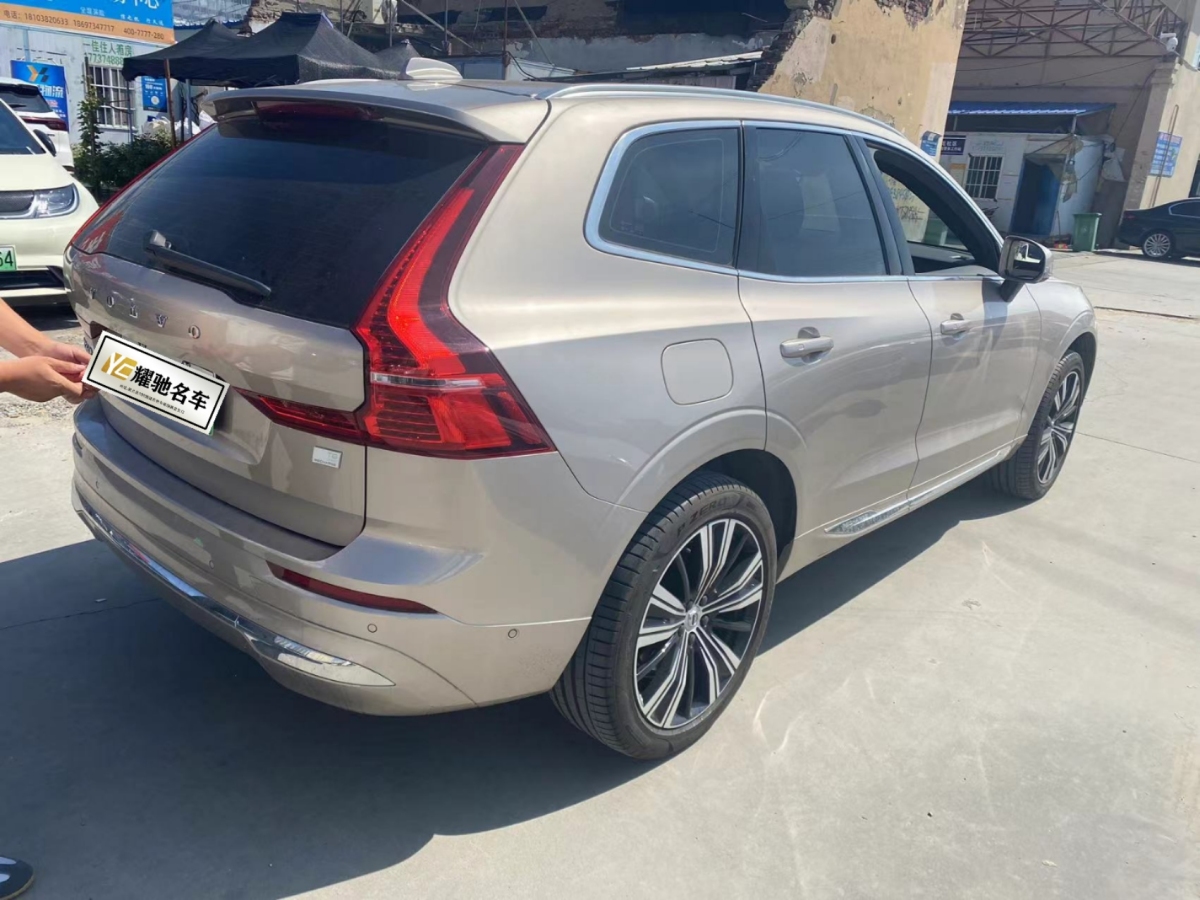 2023年1月沃爾沃 XC60新能源  2024款 T8 插電混動(dòng) 長(zhǎng)續(xù)航四驅(qū)智遠(yuǎn)豪華版