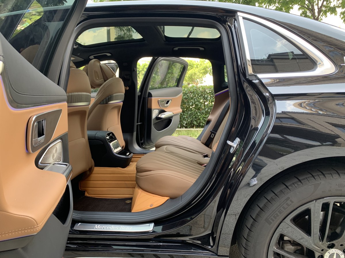 奔馳 奔馳E級  2019款 改款 E 300 L 豪華型圖片
