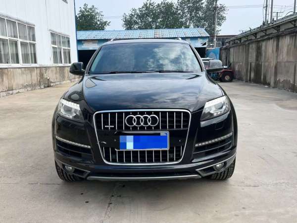 奥迪 奥迪Q7  2013款 35 TFSI 进取型