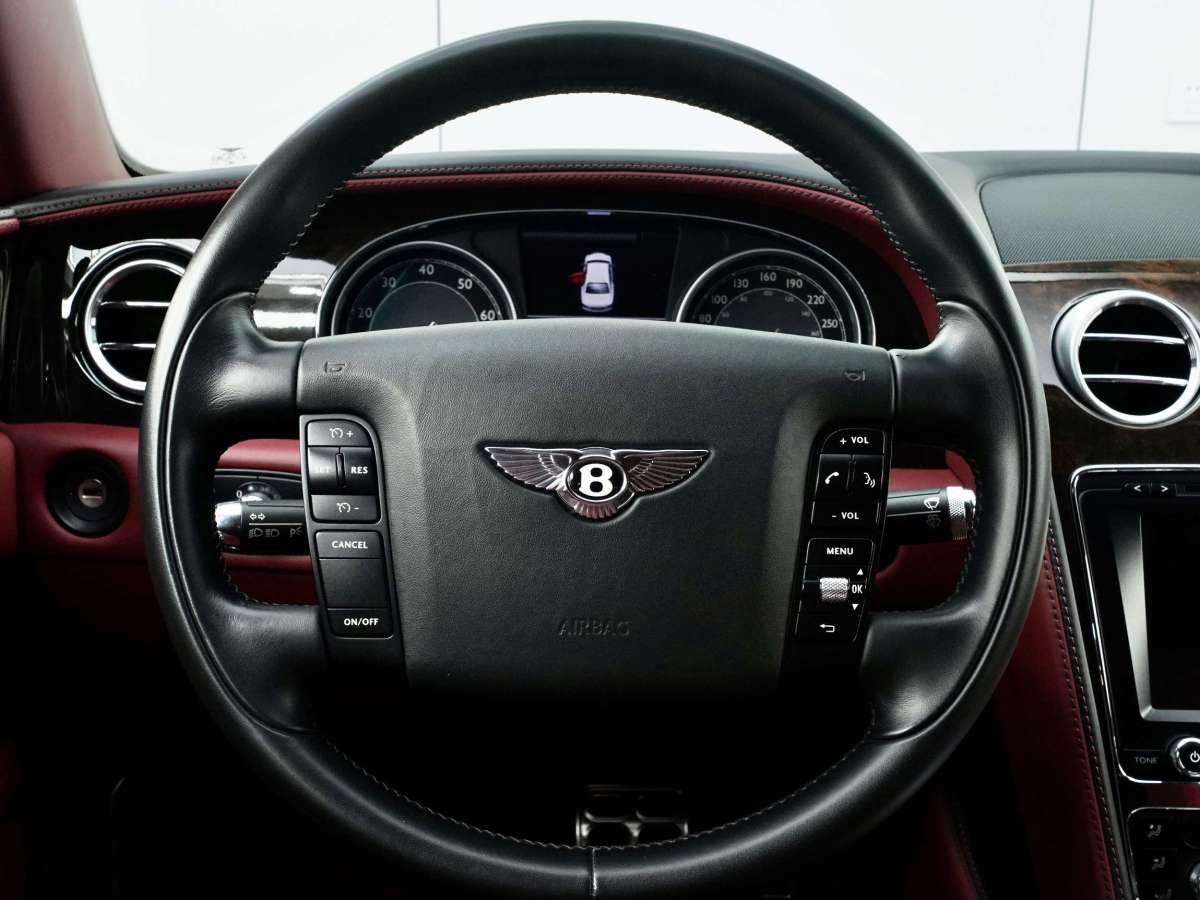2016年5月宾利 飞驰  2014款 4.0T V8 标准版