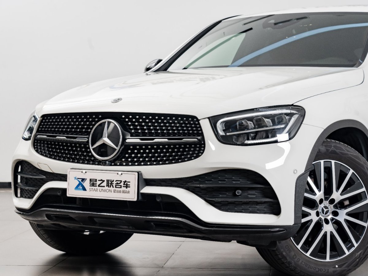 奔馳 奔馳GLC  2023款 GLC 260 4MATIC 轎跑SUV圖片