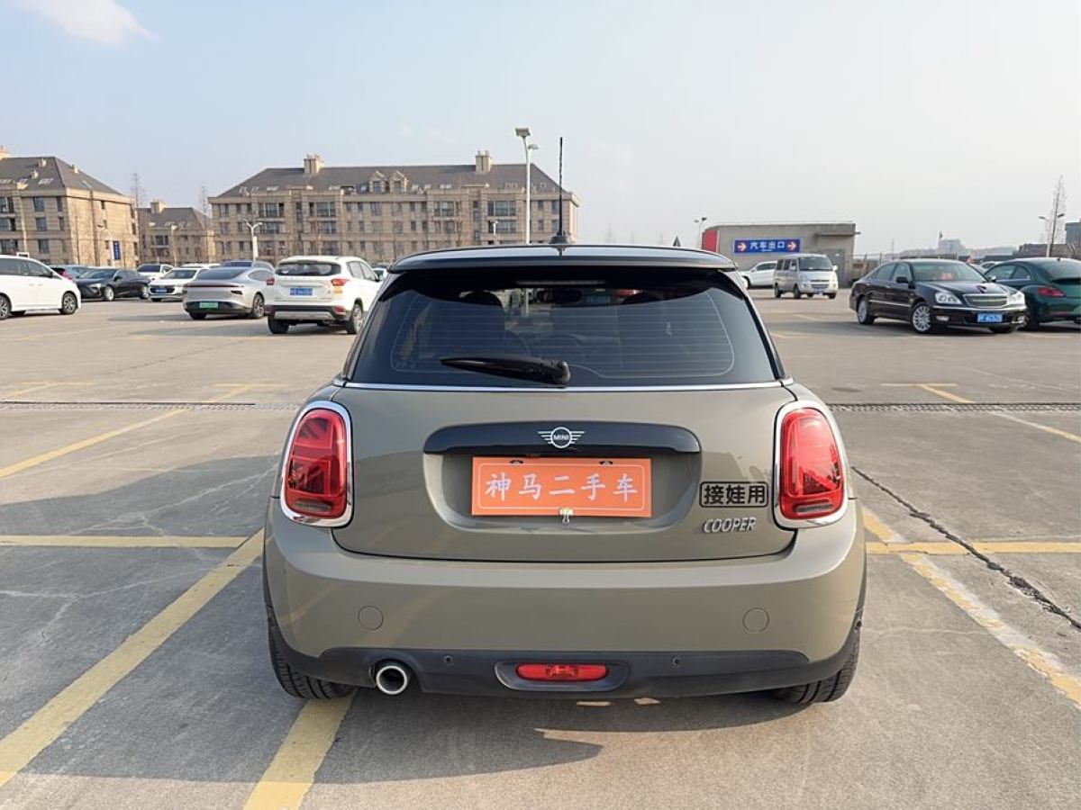 MINI MINI  2019款 1.5T COOPER 經(jīng)典派圖片