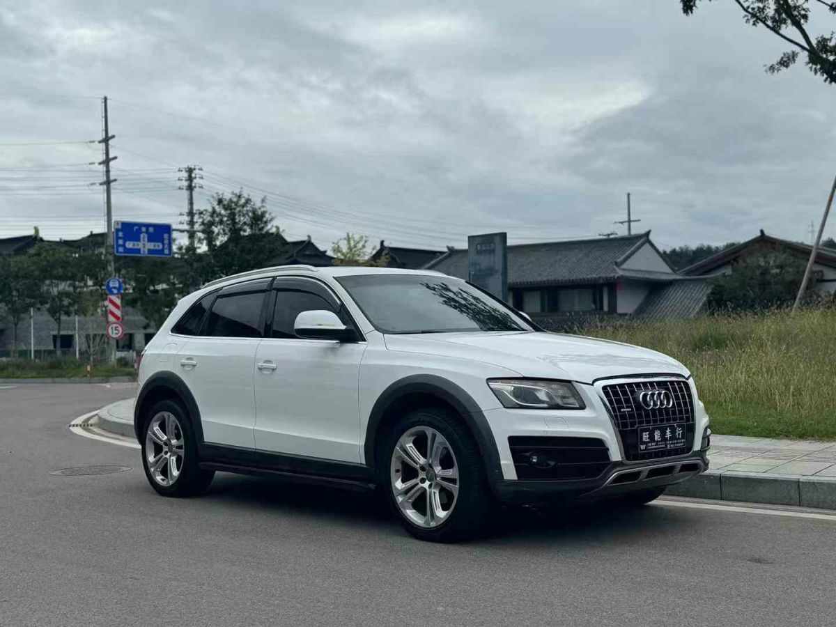 奧迪 奧迪Q5  2010款 Q5 2.0TSI 首發(fā)限量版運(yùn)動(dòng)版圖片