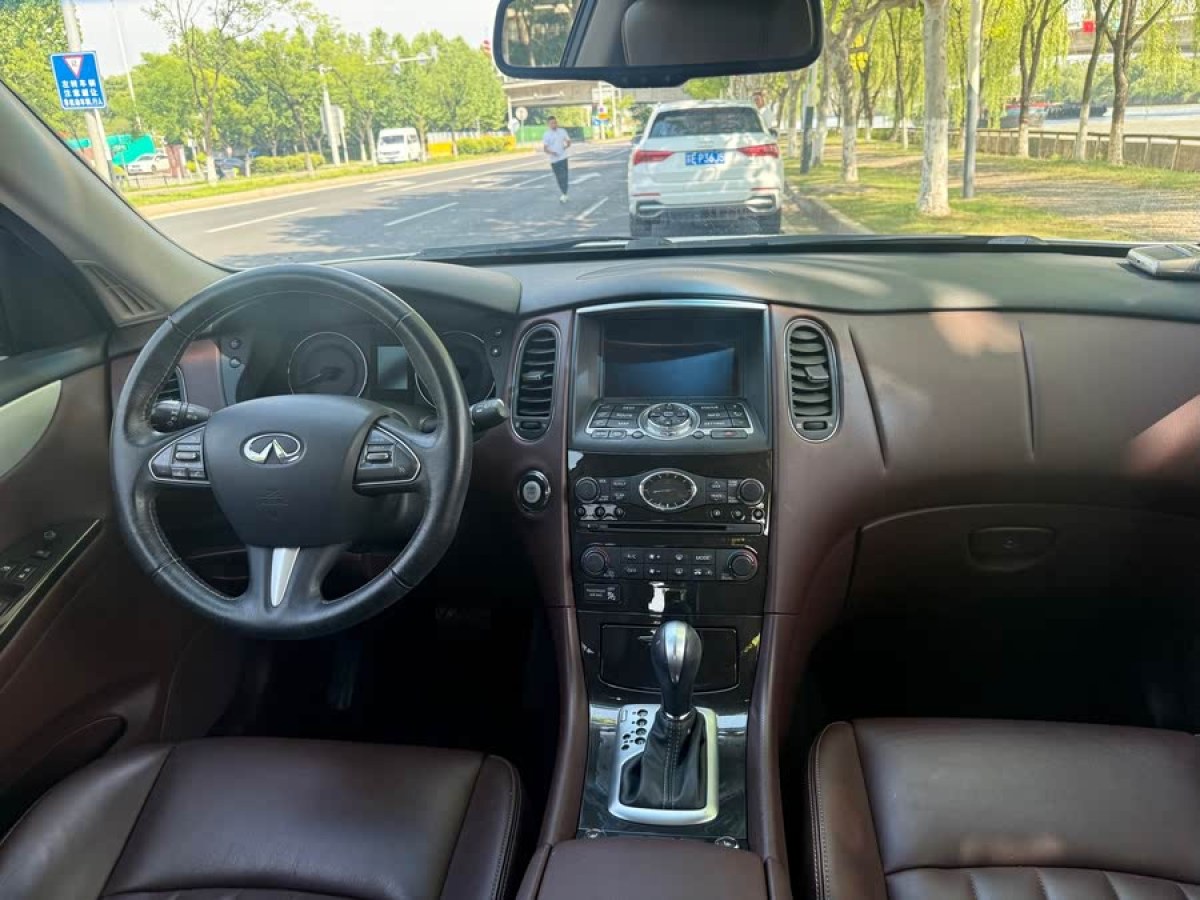 英菲尼迪 QX50  2015款 2.5L 悅享版圖片
