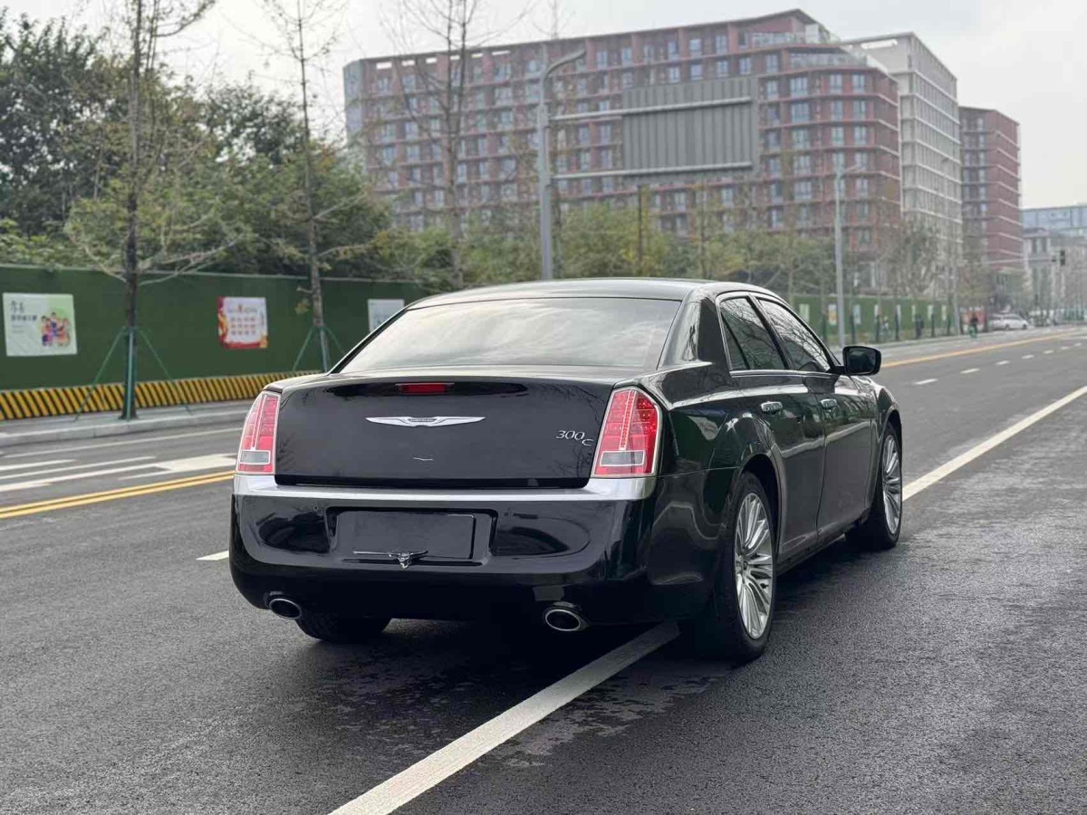 克萊斯勒 300C  2013款 3.6L 尊崇版圖片