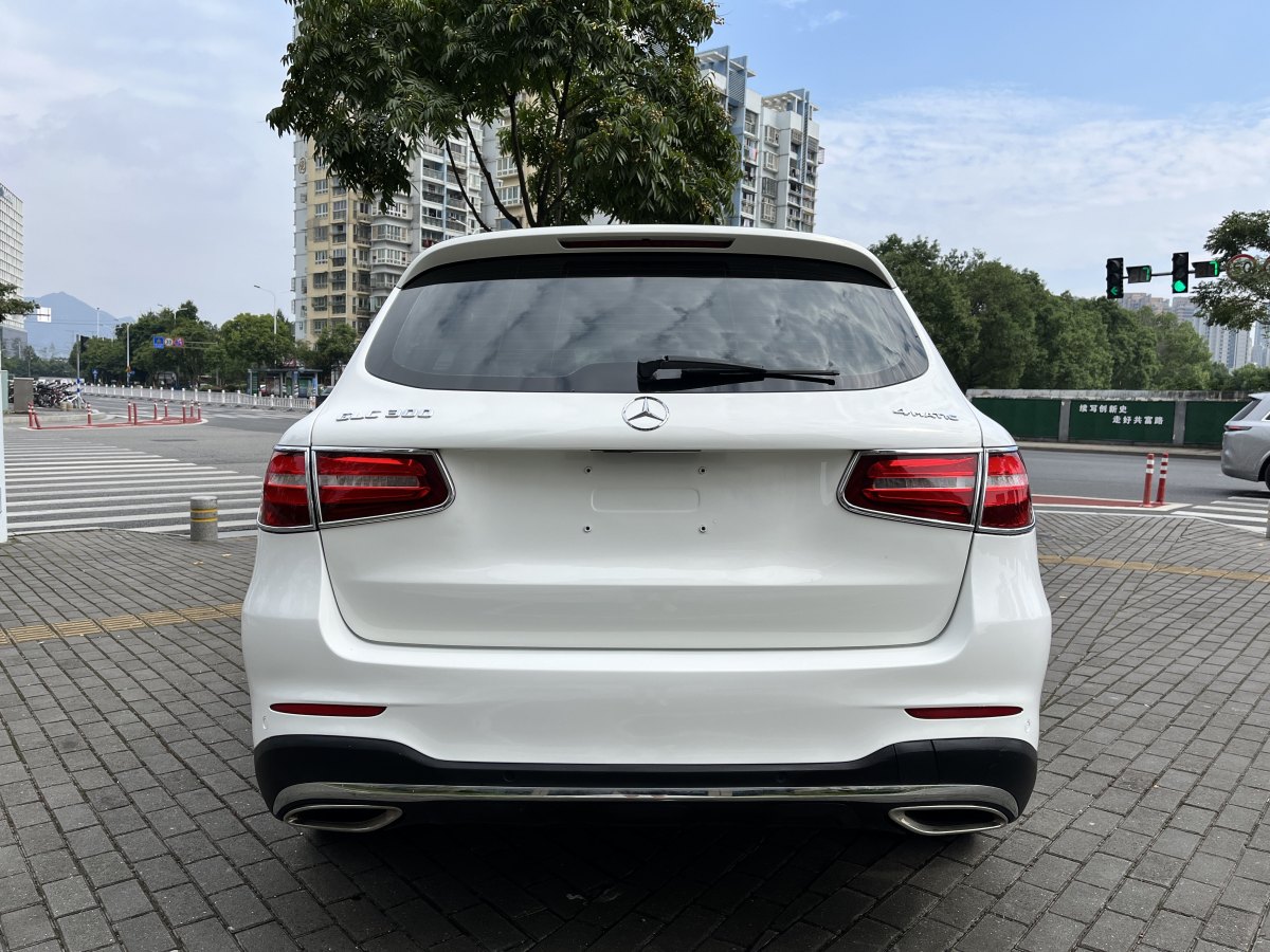 2017年8月奔馳 奔馳GLC  2017款 GLC 260 4MATIC 豪華型